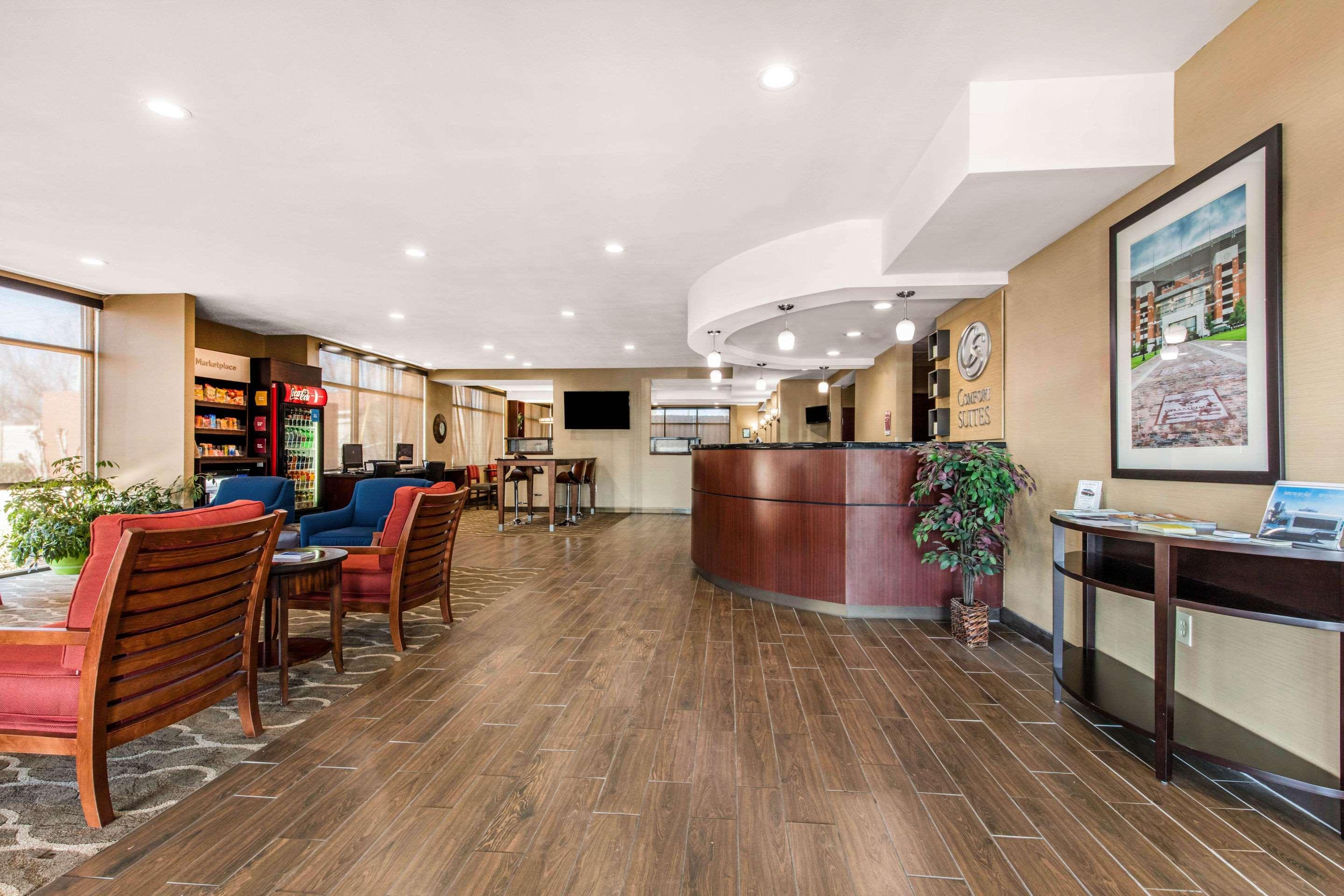 Comfort Suites Tuscaloosa Near University Exterior foto